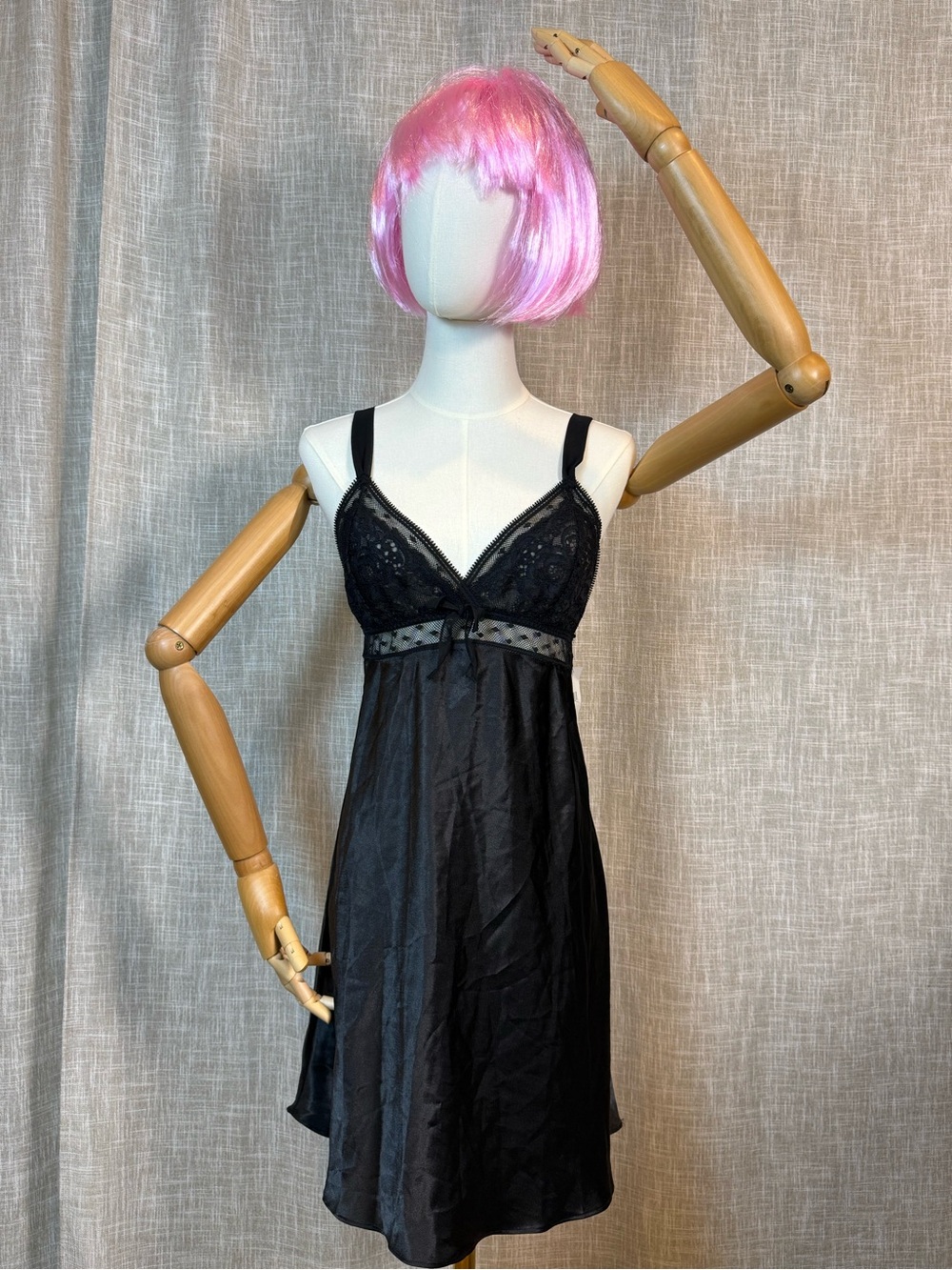 Oscar de la Renta Black lingerie